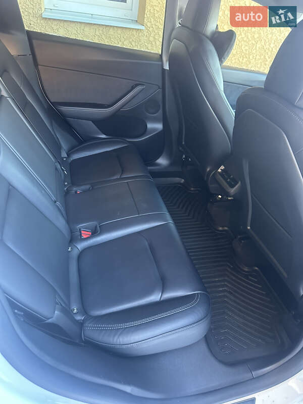 Внедорожник / Кроссовер Tesla Model Y 2022 в Тернополе