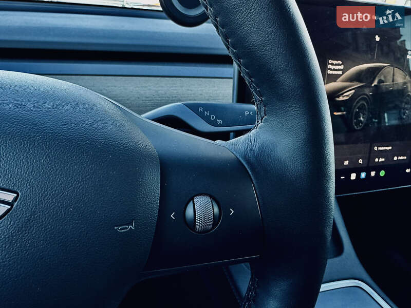 Позашляховик / Кросовер Tesla Model Y 2022 в Одесі фото 24 Позашляховик / Кросовер Tesla Model Y 2022 в Одесі