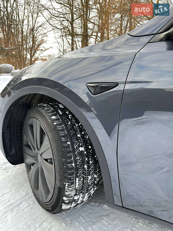 Позашляховик / Кросовер Tesla Model Y 2022 в Львові