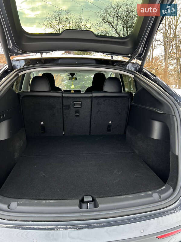 Позашляховик / Кросовер Tesla Model Y 2022 в Львові