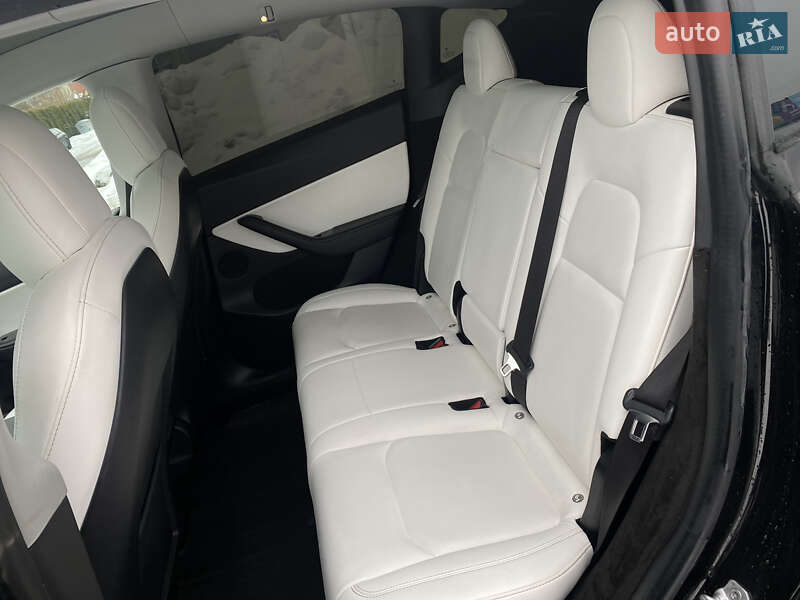 Позашляховик / Кросовер Tesla Model Y 2021 в Луцьку фото 24 Позашляховик / Кросовер Tesla Model Y 2021 в Луцьку