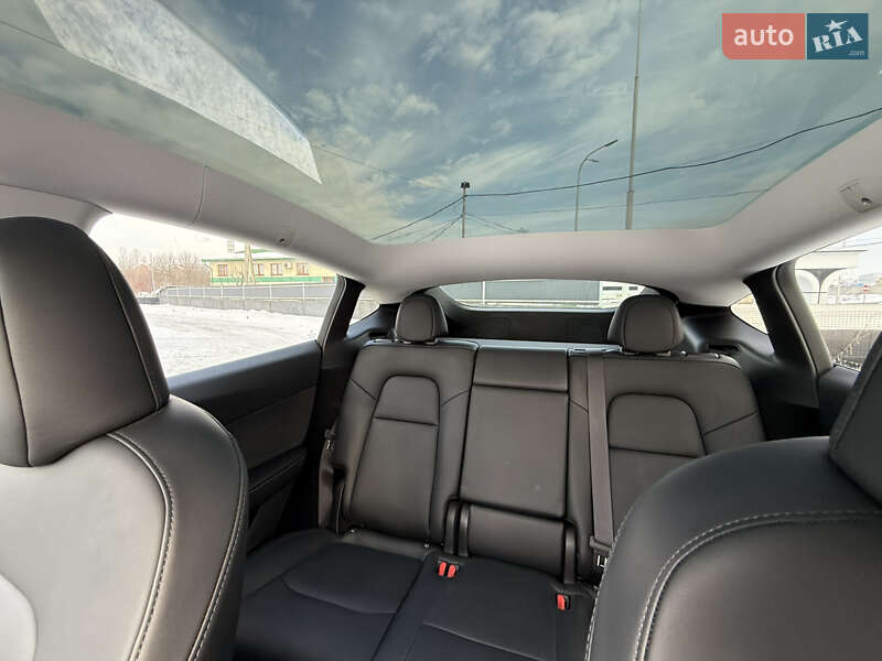 Позашляховик / Кросовер Tesla Model Y 2023 в Львові