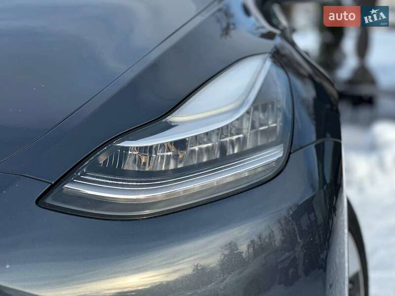 Внедорожник / Кроссовер Tesla Model Y 2022 в Киеве