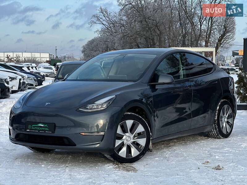 Tesla Model Y 2022