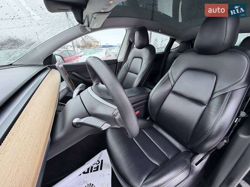 Позашляховик / Кросовер Tesla Model Y 2022 в Луцьку