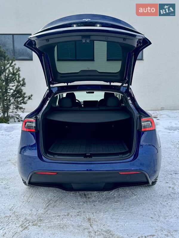 Позашляховик / Кросовер Tesla Model Y 2024 в Луцьку
