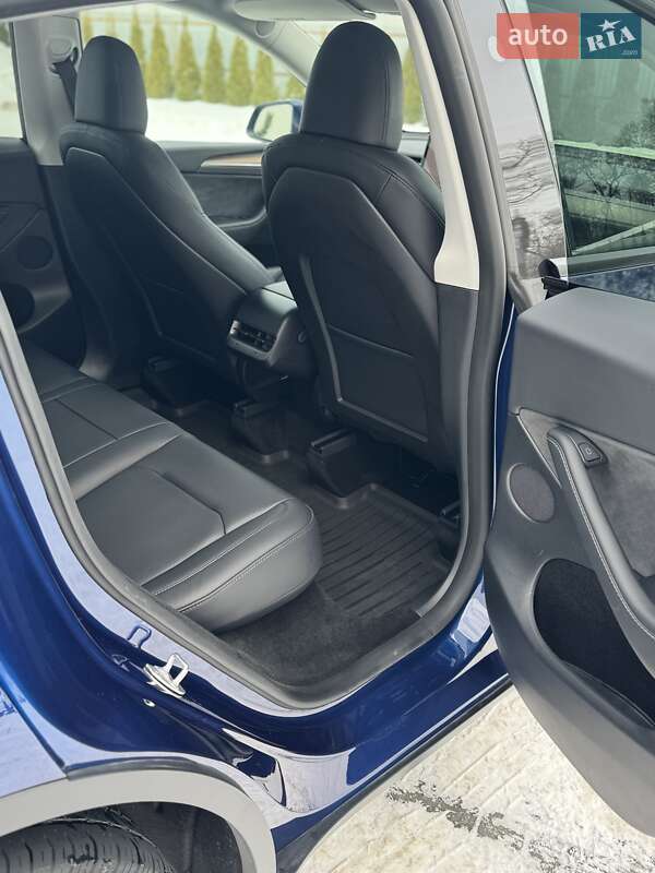 Позашляховик / Кросовер Tesla Model Y 2024 в Луцьку