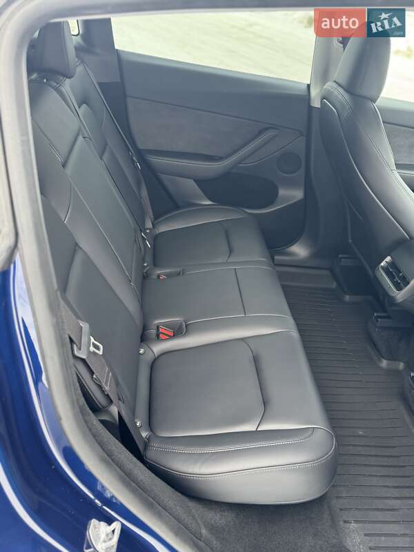 Позашляховик / Кросовер Tesla Model Y 2024 в Луцьку