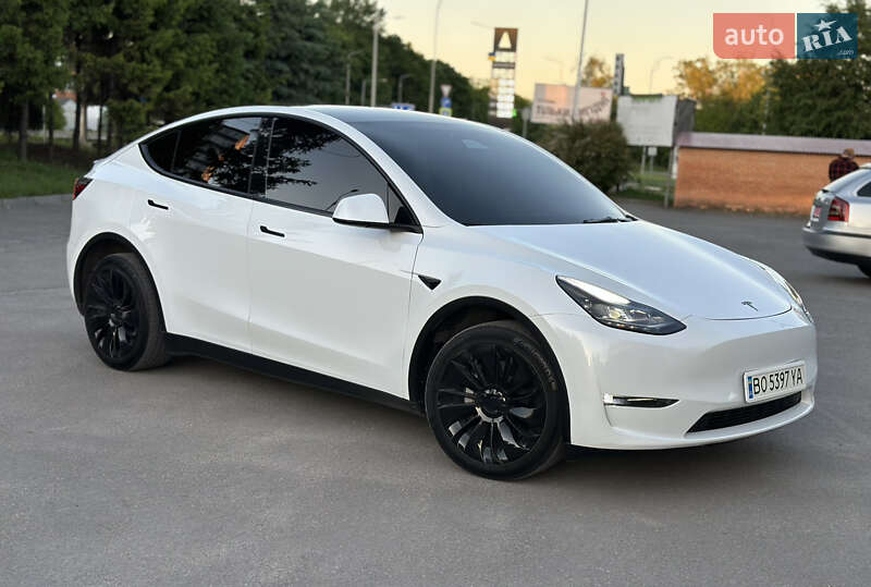 Позашляховик / Кросовер Tesla Model Y 2023 в Тернополі