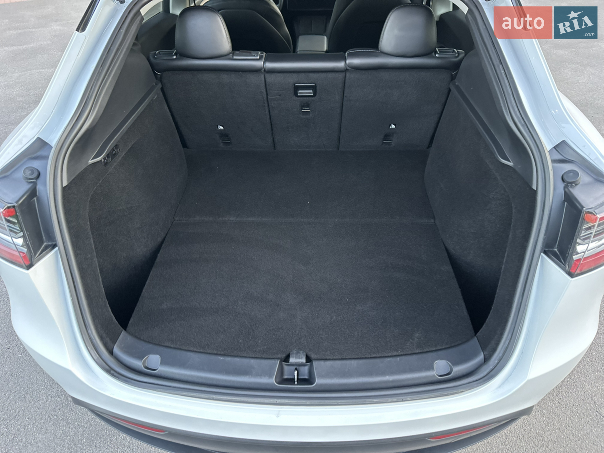 2023 Tesla Model Y - мініатюра 21