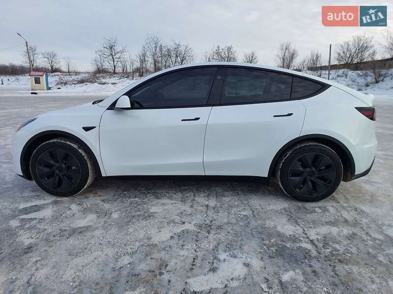Позашляховик / Кросовер Tesla Model Y 2025 в Харкові
