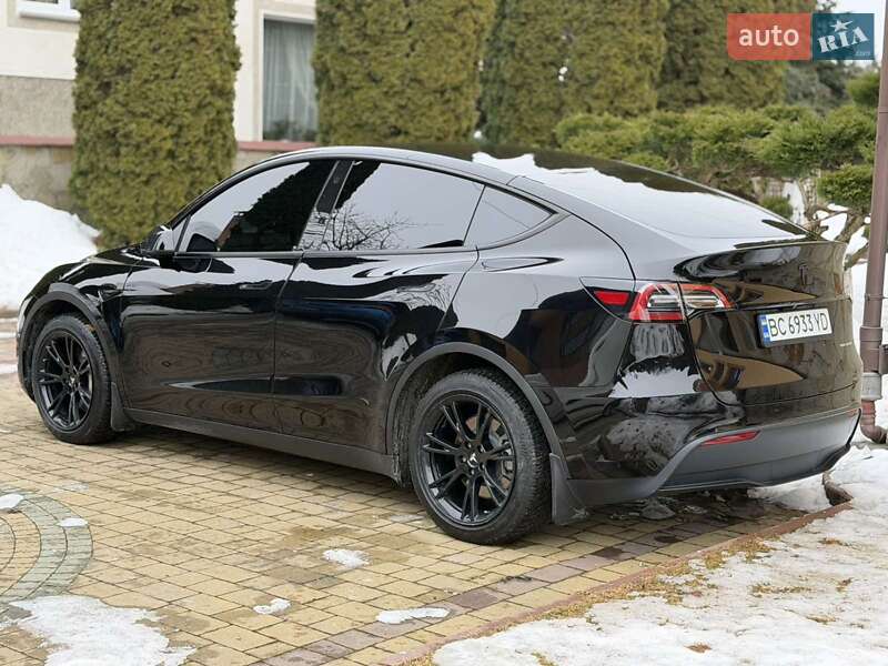 Позашляховик / Кросовер Tesla Model Y 2023 в Львові фото 9 Позашляховик / Кросовер Tesla Model Y 2023 в Львові