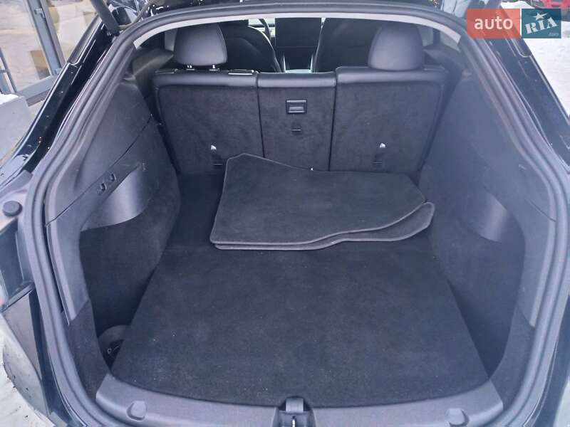 Позашляховик / Кросовер Tesla Model Y 2021 в Луцьку