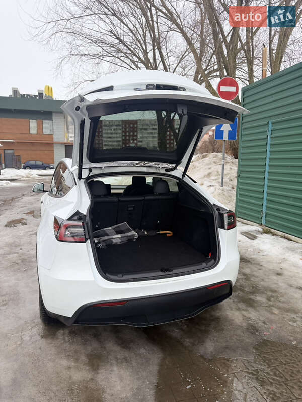 Внедорожник / Кроссовер Tesla Model Y 2023 в Львове фото 8 Внедорожник / Кроссовер Tesla Model Y 2023 в Львове