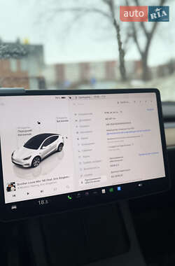 Внедорожник / Кроссовер Tesla Model Y 2023 в Львове