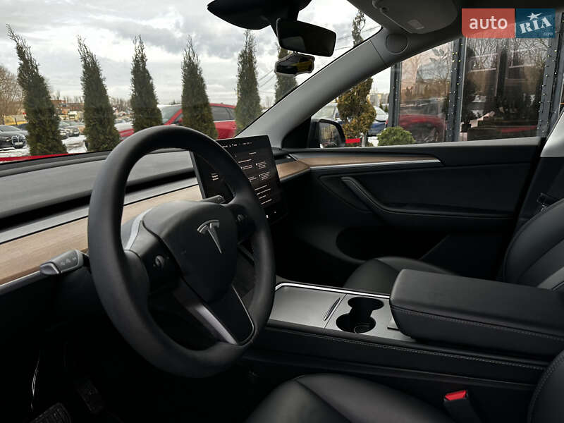 Внедорожник / Кроссовер Tesla Model Y 2023 в Львове фото 13 Внедорожник / Кроссовер Tesla Model Y 2023 в Львове