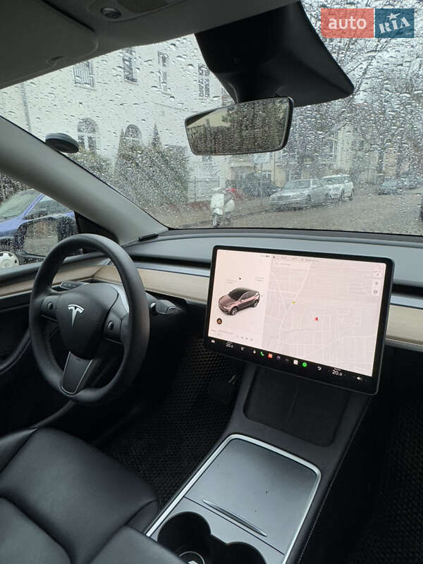 Внедорожник / Кроссовер Tesla Model Y 2022 в Ужгороде