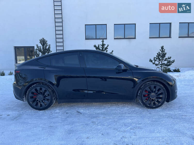 Позашляховик / Кросовер Tesla Model Y 2022 в Луцьку