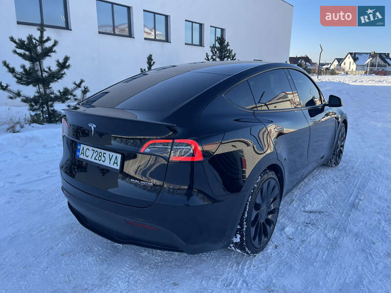Позашляховик / Кросовер Tesla Model Y 2022 в Луцьку