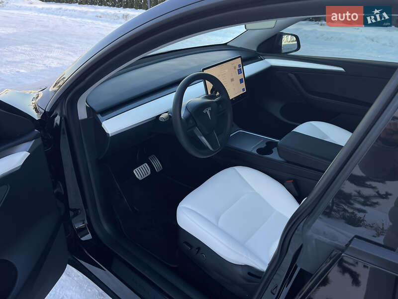 Позашляховик / Кросовер Tesla Model Y 2022 в Луцьку