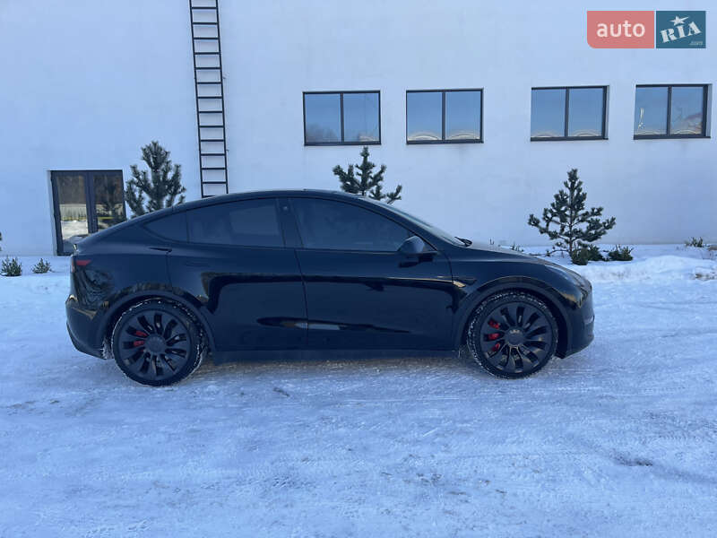 Позашляховик / Кросовер Tesla Model Y 2022 в Луцьку