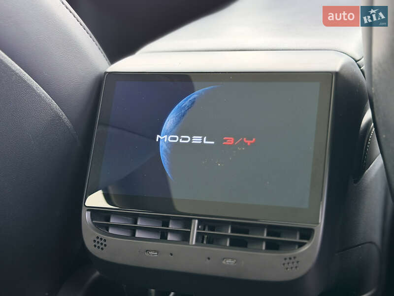 Внедорожник / Кроссовер Tesla Model Y 2021 в Дрогобыче