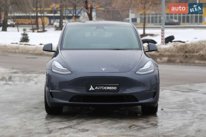 Внедорожник / Кроссовер Tesla Model Y 2023 в Киеве