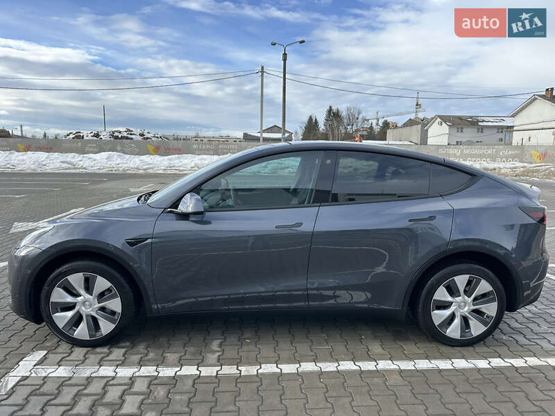 Позашляховик / Кросовер Tesla Model Y 2023 в Івано-Франківську фото 4 Позашляховик / Кросовер Tesla Model Y 2023 в Івано-Франківську