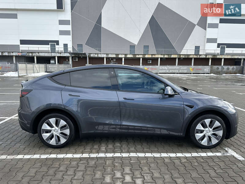 Позашляховик / Кросовер Tesla Model Y 2023 в Івано-Франківську фото 8 Позашляховик / Кросовер Tesla Model Y 2023 в Івано-Франківську