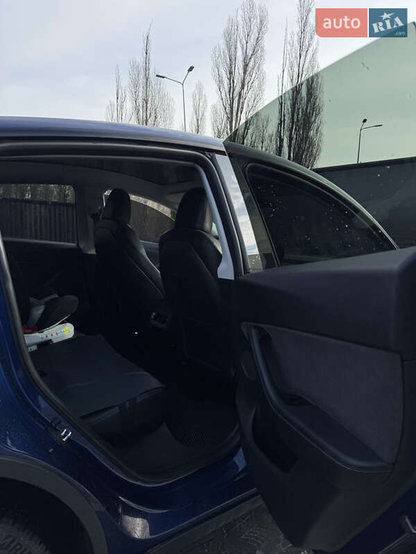 Позашляховик / Кросовер Tesla Model Y 2020 в Кременчуці фото 3 Позашляховик / Кросовер Tesla Model Y 2020 в Кременчуці