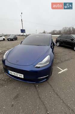 Внедорожник / Кроссовер Tesla Model Y 2023 в Киеве