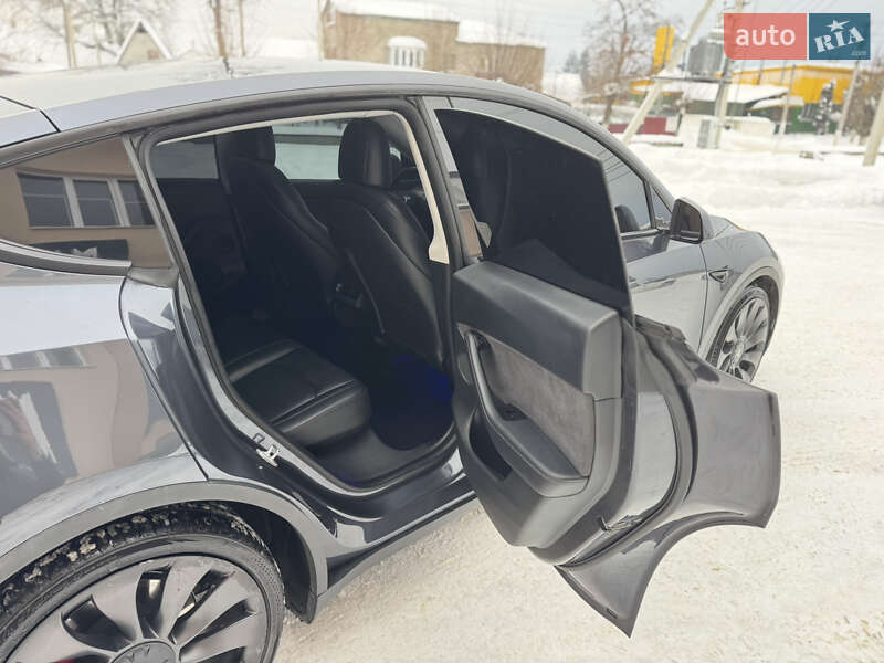 Позашляховик / Кросовер Tesla Model Y 2020 в Луцьку фото 33 Позашляховик / Кросовер Tesla Model Y 2020 в Луцьку