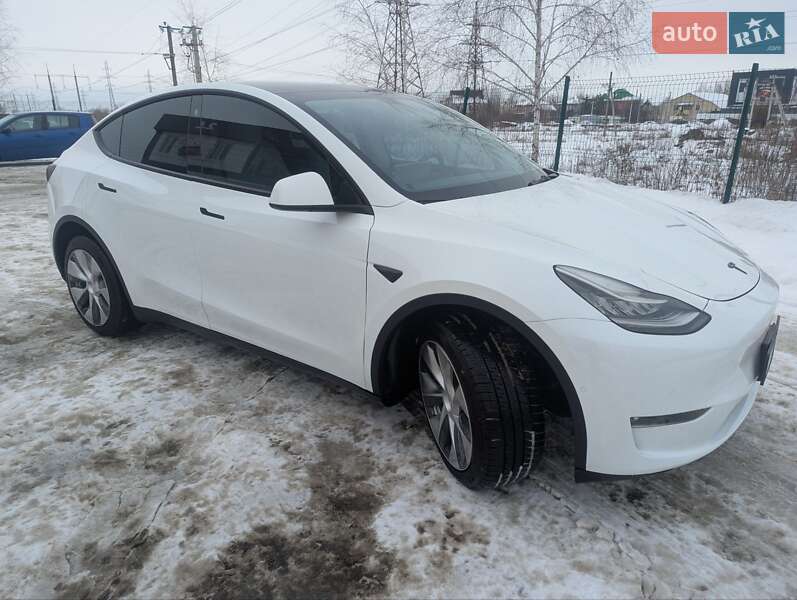 Позашляховик / Кросовер Tesla Model Y 2022 в Києві фото 20 Позашляховик / Кросовер Tesla Model Y 2022 в Києві