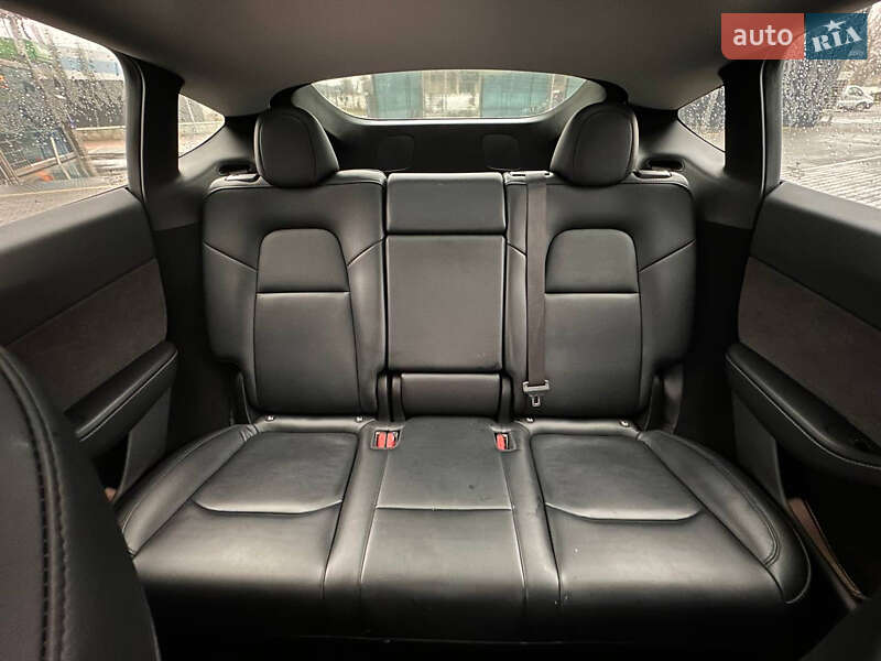 Позашляховик / Кросовер Tesla Model Y 2023 в Києві фото 20 Позашляховик / Кросовер Tesla Model Y 2023 в Києві