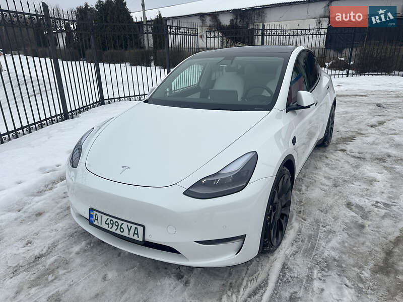 Позашляховик / Кросовер Tesla Model Y 2021 в Ірпені