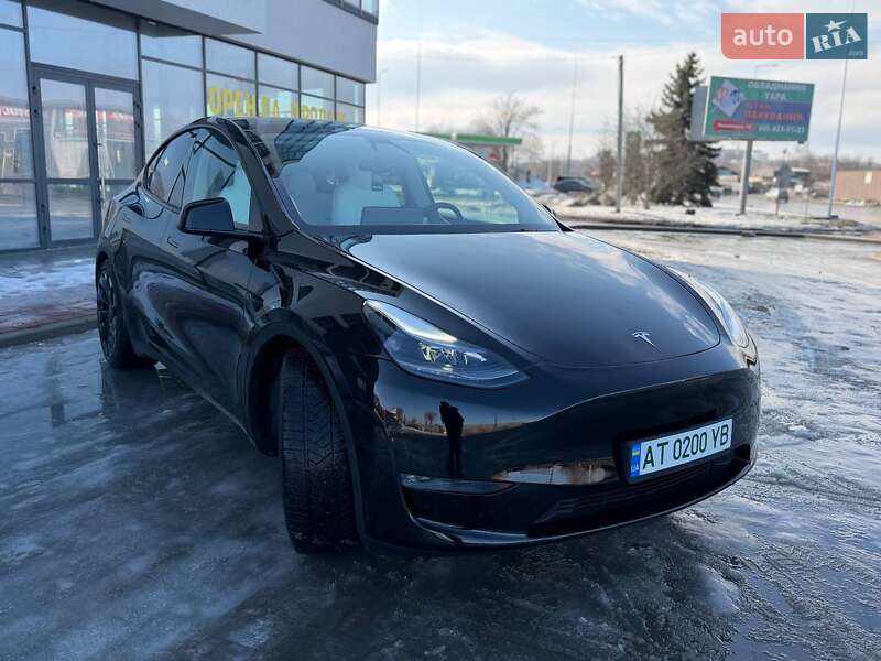 Позашляховик / Кросовер Tesla Model Y 2023 в Івано-Франківську фото 2 Позашляховик / Кросовер Tesla Model Y 2023 в Івано-Франківську