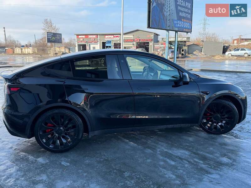 Позашляховик / Кросовер Tesla Model Y 2023 в Івано-Франківську фото 6 Позашляховик / Кросовер Tesla Model Y 2023 в Івано-Франківську