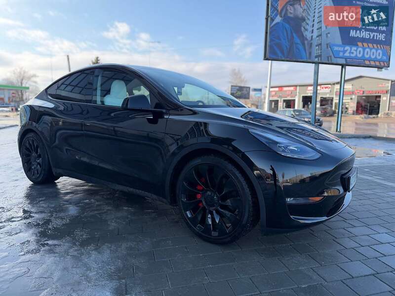 Позашляховик / Кросовер Tesla Model Y 2023 в Івано-Франківську фото 20 Позашляховик / Кросовер Tesla Model Y 2023 в Івано-Франківську