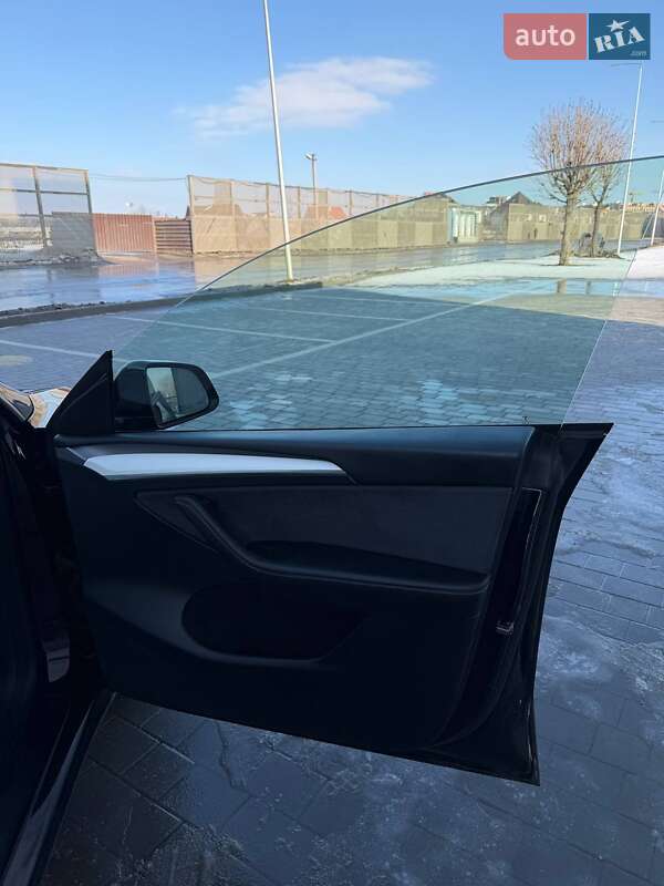 Позашляховик / Кросовер Tesla Model Y 2023 в Івано-Франківську фото 42 Позашляховик / Кросовер Tesla Model Y 2023 в Івано-Франківську