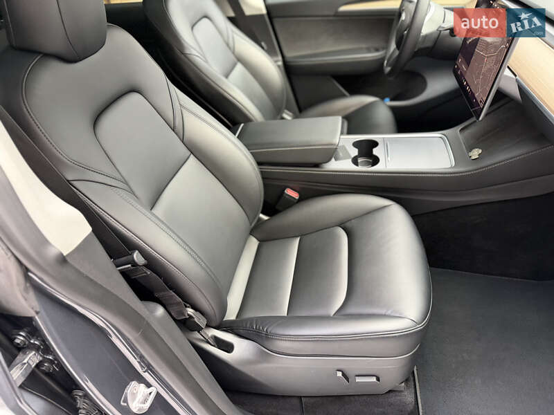 Внедорожник / Кроссовер Tesla Model Y 2023 в Виннице