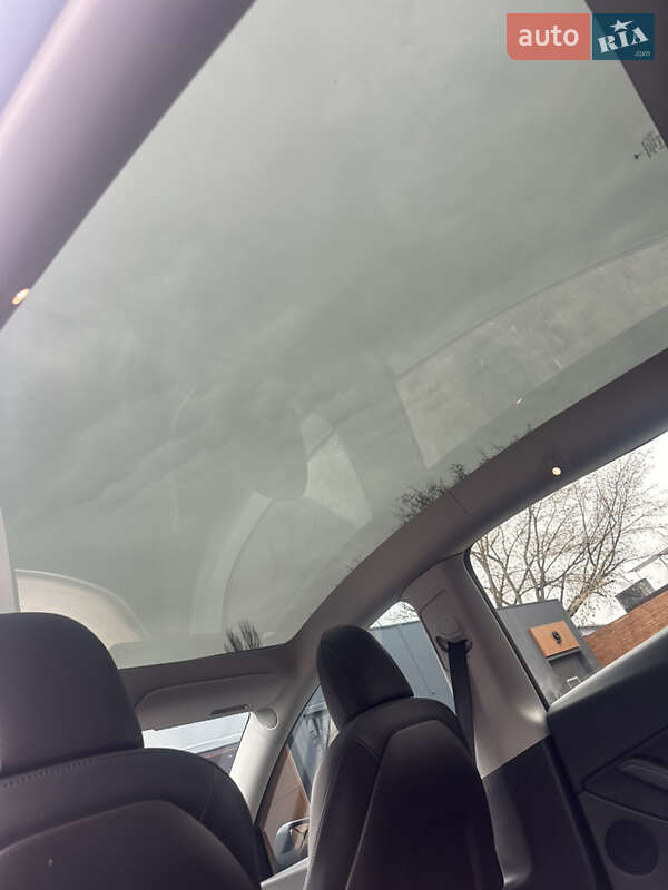 Внедорожник / Кроссовер Tesla Model Y 2022 в Киеве фото 13 Внедорожник / Кроссовер Tesla Model Y 2022 в Киеве