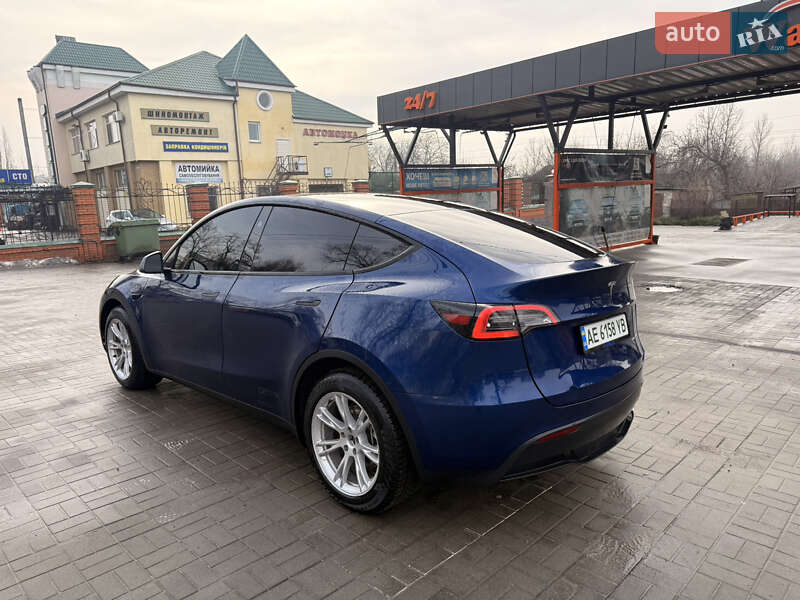 Позашляховик / Кросовер Tesla Model Y 2024 в Дніпрі фото 2 Позашляховик / Кросовер Tesla Model Y 2024 в Дніпрі