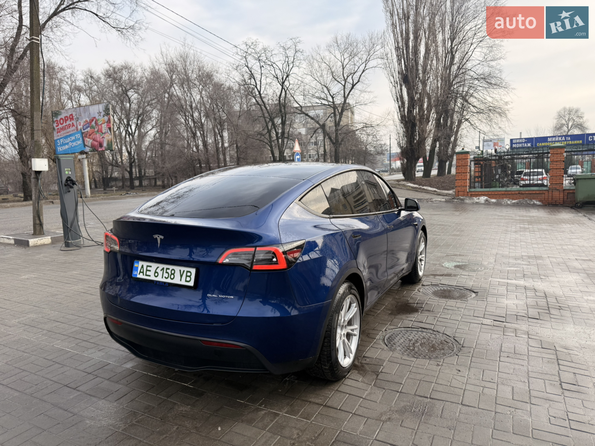 2024 Tesla Model Y - мініатюра 4