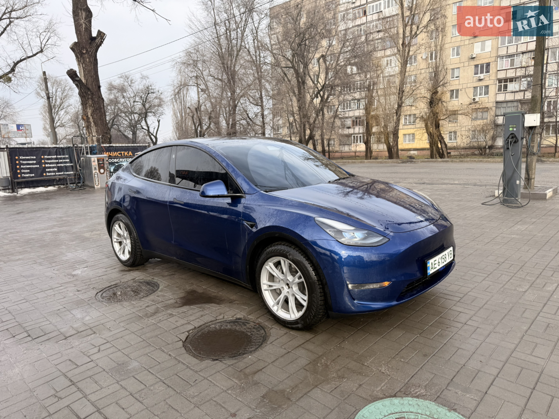 2024 Tesla Model Y - мініатюра 5