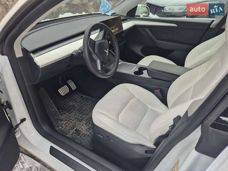 Внедорожник / Кроссовер Tesla Model Y 2023 в Львове фото 7 Внедорожник / Кроссовер Tesla Model Y 2023 в Львове