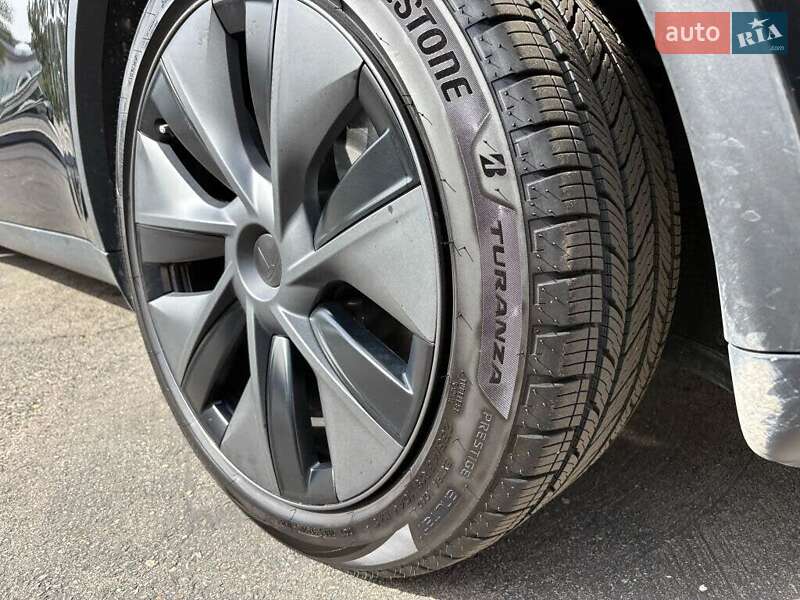 Внедорожник / Кроссовер Tesla Model Y 2025 в Львове фото 14 Внедорожник / Кроссовер Tesla Model Y 2025 в Львове