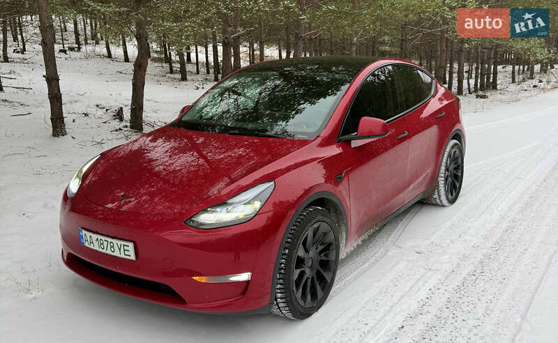 Tesla Model Y 2023