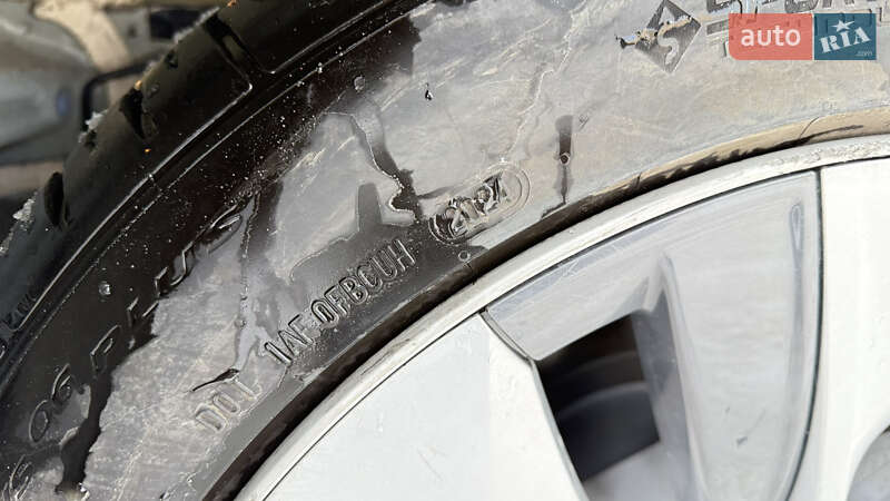 Позашляховик / Кросовер Tesla Model Y 2022 в Львові