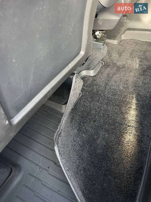 Внедорожник / Кроссовер Tesla Model Y 2024 в Киеве фото 13 Внедорожник / Кроссовер Tesla Model Y 2024 в Киеве