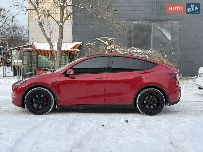 Позашляховик / Кросовер Tesla Model Y 2021 в Києві фото 6 Позашляховик / Кросовер Tesla Model Y 2021 в Києві